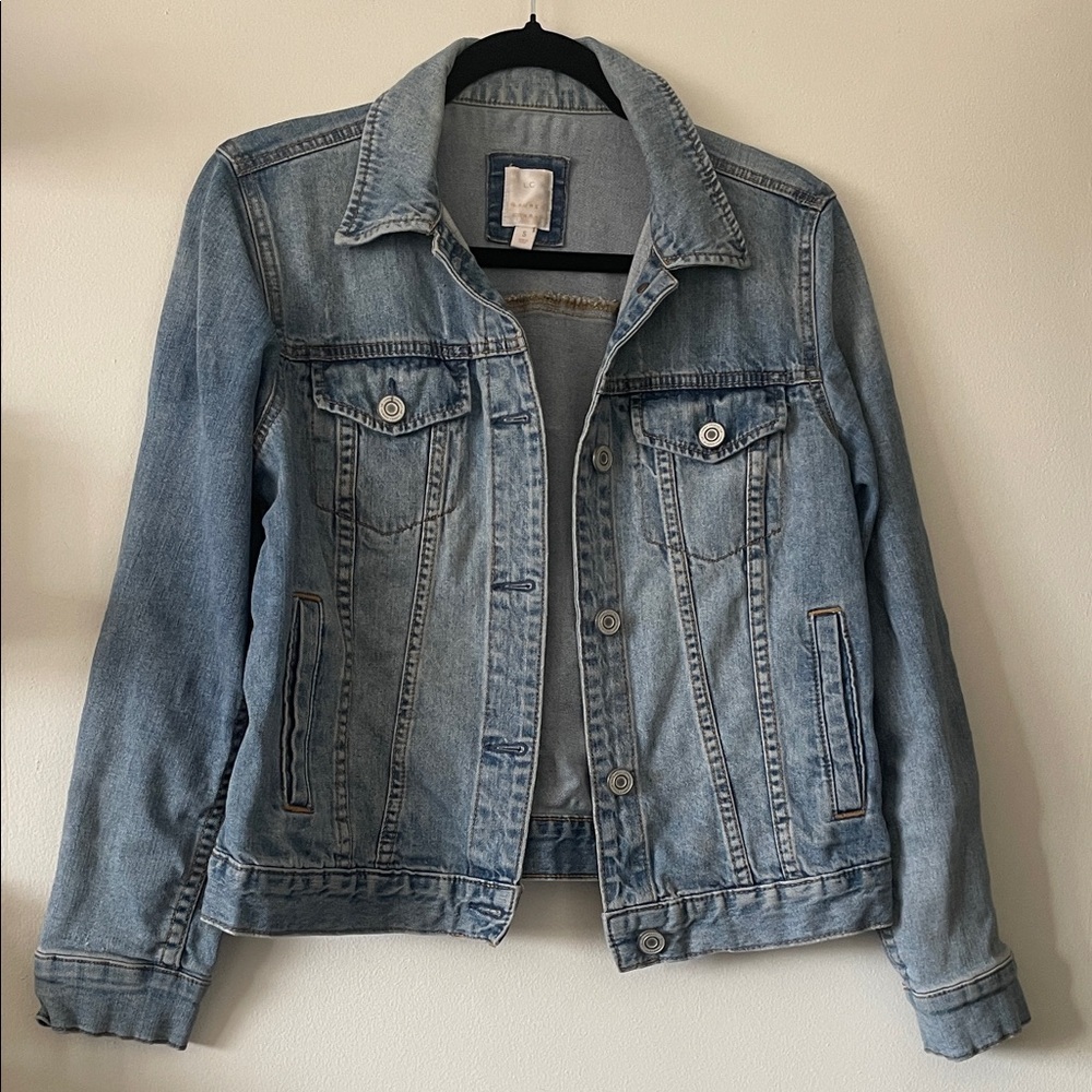 LC Lauren Conrad|Classic Light Denim Wash Jacket|Small|EUC